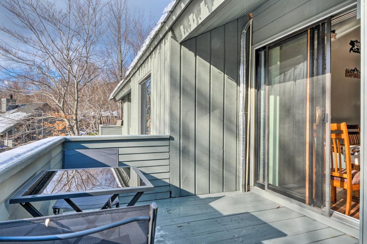 Apartment Stunning Escape With Deck And Mtn Views!
